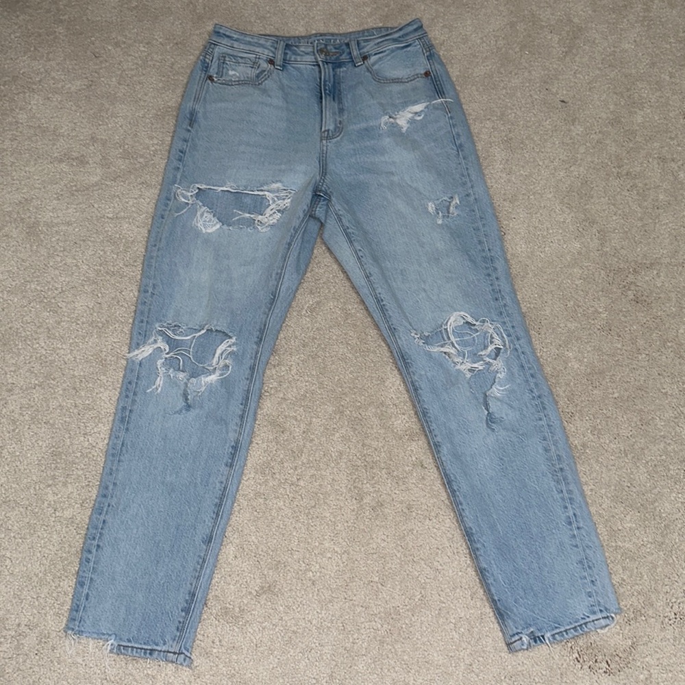 Women’s American Eagle Ripped Jeans